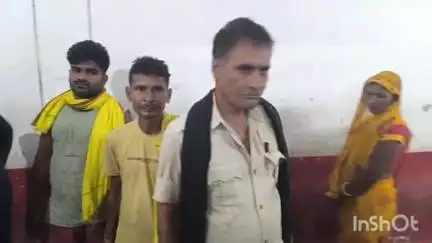 मुशहरी: उत्पाद विभाग ने छापेमारी कर 1 महिला समेत 12 लोगों को शराब पीने और बेचने के आरोप में गिरफ्तार कर कोर्ट में पेश किया