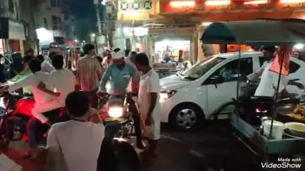 मिर्ज़ापुर: पेहटी के चौराहे पर भीषण जाम लगने से लोग परेशान, एडीएम की गाड़ी भी फंसी, होमगार्ड को करनी पड़ी मशक्कत