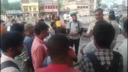 आदित्यपुर गम्हरिया: काण्ड्रा, गम्हरिया, आरआईटी थाना क्षेत्र में पुलिस ने स्कूलों और आम लोगों के बीच चलाया मादक पदार्थ विरोधी अभियान