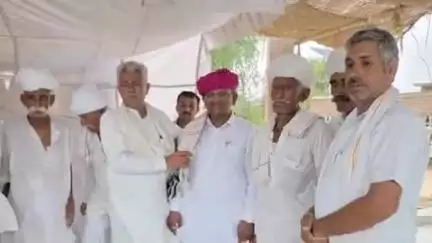 धनाऊ: विधायक आदूराम मेघवाल ने रोहिला पश्चिम गांव का दौरा किया, आमजन से हुए रूबरू