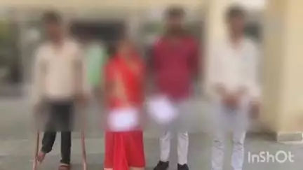 विदिशा: सिरोंज: बांसखेड़ी निवासी महिला ने परिवार संग SP से की छेड़छाड़ की शिकायत, कार्यवाही की मांग