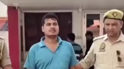 आज़मगढ़: आजमगढ़ के मुबारकपुर थाना क्षेत्र में नौकरी के नाम पर ठगी करने वाला जालसाज गिरफ्तार