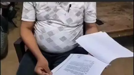 गोंडा: धानेपुर इलाके के निवासी एक मदरसा शिक्षक पर फर्जी मार्कशीट लगाकर नौकरी करने का आरोप, हुई शिकायत