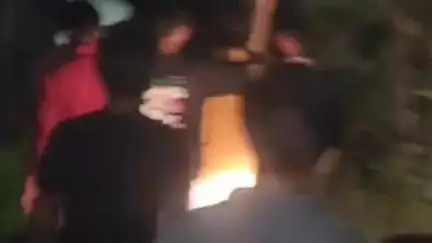 धनौरा: गजरौला के गांव टोकरा पट्टी में चड्डी गैंग के आतंक से लोग परेशान, लाठी-डंडे लेकर खेतों की ओर दौड़े