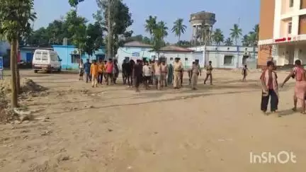 मधेपुरा: सदर टाउन के आजाद टोला में घात लगाकर बैठे अपराधियों ने अभिमन्यु कुमार यादव उर्फ नथनी यादव की गोली मारकर हत्या कर दी