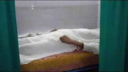 आबापुरा: डोरीया रेल गांव में प्रेम प्रसंग के मामले में फर्स्ट ईयर की छात्रा ने फांसी लगाकर जान दी, शव मोर्चरी में रखा गया
