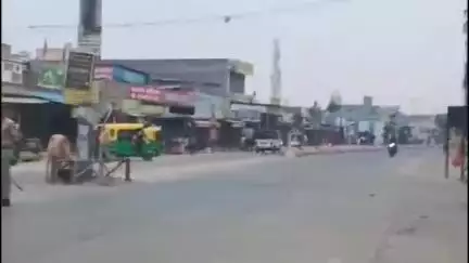 जोधपुर: जोधपुर बासनी थाना क्षेत्र में थाना अधिकारी की टीम ने नाकेबंदी कर वाहनों को किया ज़ब्त