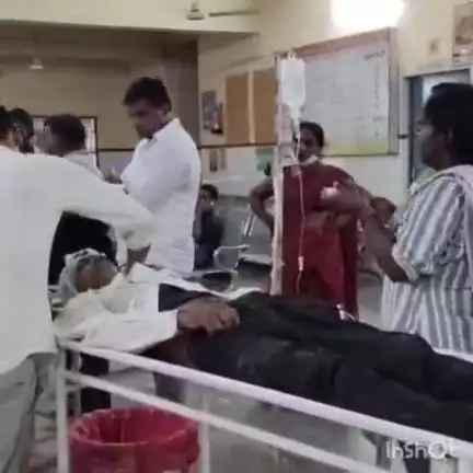 ऊंचाहार: मैनहा चौराहे के पास अनियंत्रित होकर खाई में गिरी बाइक, एक की मौत और दूसरा गंभीर घायल
