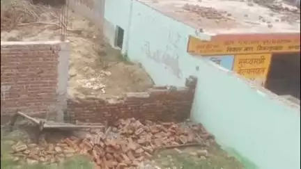 खुर्जा: खुर्जा देहात क्षेत्र के गांव पचगाई में दीवार लगाने को लेकर दो पक्षों में हुई मारपीट, रिपोर्ट दर्ज