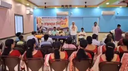 মেদিনীপুর: রক্ত সংকট মেটাতে মেদিনীপুর পৌর এলাকার ২২ নম্বর ওয়ার্ডে রক্তদান শিবির, উপস্থিত বিধায়ক