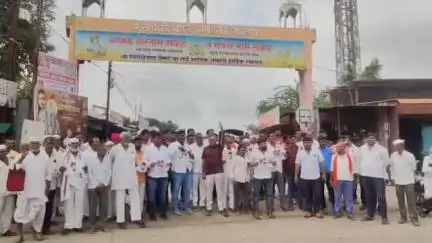 शेतकऱ्यांची सर्व कर्ज माफ करा, लिंबागणेश येथे शेतकऱ्यांची निदर्शने #Jansamasya