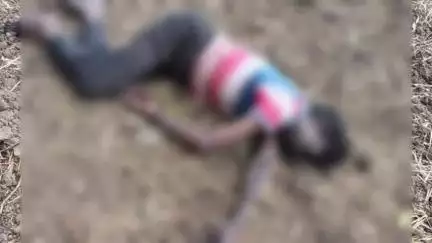 किशनगंज: नाहरगढ़ में युवक का शव खेत में मिला, पुलिस ने शव को कब्जे में लिया