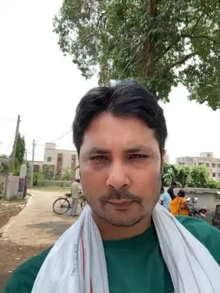 मेरी माँ पिछले 4 दिन से लापता hai easko शेयर करे ताकि हमारी मदद हो-कॉल करे 9990966631
सुगंधी देवी 
पति-विजय सिंह
Manbodh persouni Gopalganj Bihar