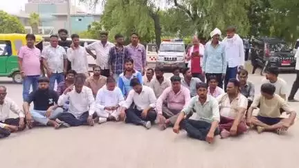 बीकानेर: शोभासर में शव मिलने के मामले में परिजनों ने शव लेने से किया इंकार, मोर्चरी के आगे लगाया धरना