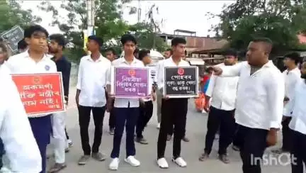 মৰিগাঁও: চহৰৰ মাজমজিয়াত শক্তি মন্ত্ৰী আৰু APDCL অৰ প্ৰতীকী দাহ কাৰ্যসূচী ৰূপায়ন কৰে মৰিগাঁও সদৰ ছাত্ৰ সন্থাই