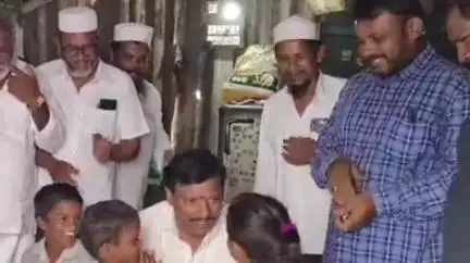 మార్కాపురం: ఐదు మంది పిల్లలు తల్లికి వందనం అందుకున్న కుటుంబాన్ని కలిసిన ఎమ్మెల్యే కందుల నారాయణరెడ్డి