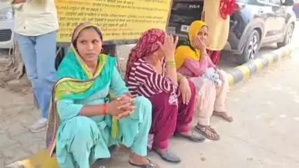 पलवल: दो बाइक सवार युवकों ने चैन स्नैचिंग की, एक आरोपी को परिजनों ने पकड़ा, पुलिस ने किया गिरफ्तार