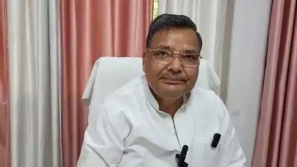 मैनपुरी: सर्किट हाउस में पहुंचे कैबिनेट मंत्री जयवीर सिंह ने पत्रकारों से वार्ता में अहमदाबाद की घटना को लेकर दिया बयान