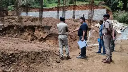 कांडा: पुलिस अधीक्षक बागेश्वर ने कांडा थाने के निर्माणाधीन भवन का किया निरीक्षण, कमेड़ी देवी चौकी में लगाई जनता दरबार