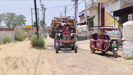 हापुड़: गांव पटना मार्ग करीब ढाई सालों से है जर्जर, स्थानीय लोग हुए परेशान #jansamasya
