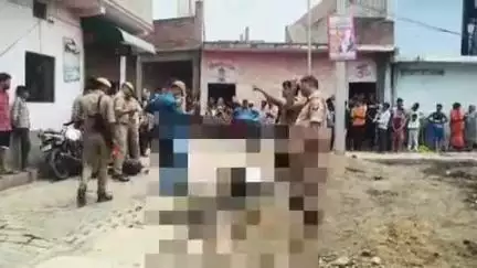 अकबरपुर: रनिया में प्रेमी ने प्रेमिका पर धारदार हथियार से किया हमला, पुलिस को देखकर प्रेमी ने खुद को मारी गोली, हुई दर्दनाक मौत