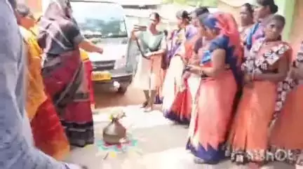 ବୀରମହାରାଜପୁର: ଯାଲୋଏ ପଞ୍ଚାୟତ ପରିସରରେ ବିକାସ ବାହନ  ରଥକୁ ଭବ୍ୟ ସ୍ବାଗତ କରାଯାଇଛି