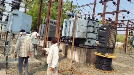 निवाड़ी: निवाड़ी में गर्मी से बिजली की समस्या, ट्रांसफार्मर पर लगे कूलर से मिलेगी राहत