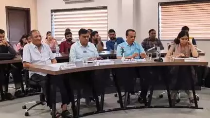 गिर्वा: मादड़ी इंडस्ट्रियल एरिया के सभागार में वंदे गंगा जल संरक्षण जन अभियान के तहत जिला स्तरीय CSR कार्यशाला का आयोजन