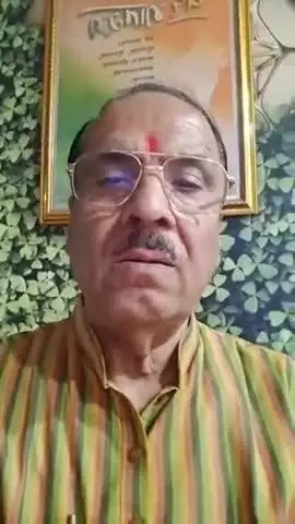 झांसी: झांसी में BJP के पूर्व मंत्री ने सांसद-विधायकों पर भड़के, फेसबुक लाइव कर कहा- बिजली विभाग के अफसर केवल कमाई में लगे हैं