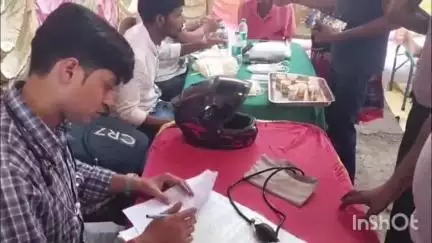 বারাসাত ১: বারাসাতে রক্তদান শিবিরে অন্যান্য দল থেকে প্রায় 250 জন কর্মী যোগ দিল তৃণমূলে