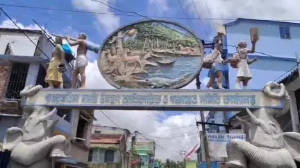 পাথরপ্রতিমা: বিদ্যুৎপৃষ্ট হয়ে মৃত কাওরাখালির গৃহবধূর দেহ গদামথুরা প্রাথমিক স্বাস্থ্যকেন্দ্র থেকে উদ্ধার করল ঢোলাহাট থানার পুলিশ
