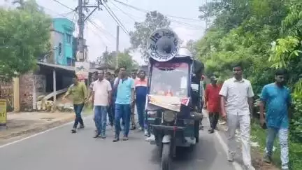 ক্যানিং ১: এলাকার মানুষের স্বার্থে ক্যানিংয়ের দিঘিরপাড় এলাকার নিকাশিনালা পরিষ্কার করার জন্য সতর্কতা মাইকিং বিধায়কের #jansamasya