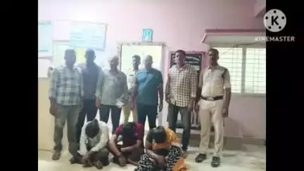 గుంతకల్లు: పట్టణంలోని తిలక్ నగర్‌లో ట్రాన్స్ జెండర్ ఇంటిపై దాడి చేసిన ముగ్గురిని అరెస్ట్ చేసిన పోలీసులు
