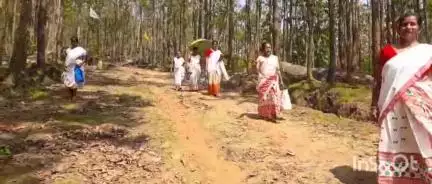 ছয়গাঁও: ছয়গাঁৱৰ গোৱৰ্ধনস্থিত শ্ৰীশ্ৰী গিৰি গোৱৰ্ধন বিষ্ণু মন্দিৰলৈ যোৱা মূল পথটোৰ দুৰৱস্থা, ক্ষোভ প্ৰকাশ ৰাইজৰ #jansamasya
