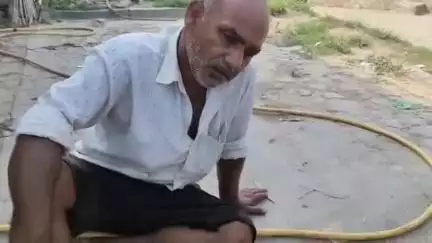 सोनबरसा: अररिया में मुड़ी कचरी खरीदने जा रहे दुकानदार को बाइक ने मारी टक्कर