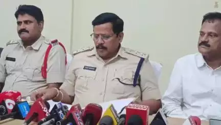 శ్రీకాకుళం: డిజిటల్ అరెస్ట్ మోసాలపై అప్రమత్తంగా ఉండాలని జిల్లా ప్రజలకు తెలిపిన డిఎస్పి వివేకానంద