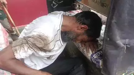 কৈলাশহর: ব্রাউন সুগার সেবন করতে এসে এলাকাবাসীদের হাতে আটক হয় তিন ব্যক্তি ঘটনা কৈলাসহর কাজীরগাঁও মোহনপুর এলাকায়