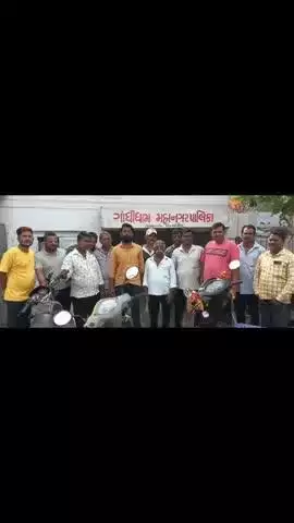 ગાંધીધામ: ભારતનગરના સફાઈ કામદારો મુશ્કેલીમાં,PFની રસીદ ના મળતા PF યોજનાના લાભોથી વંચિત #jansamasya