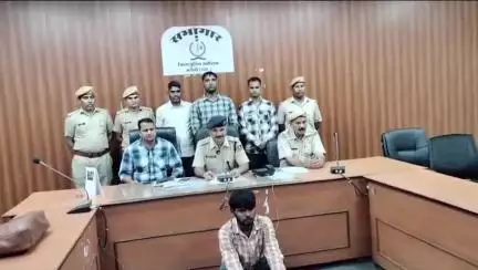 करौली: मामचारी पुलिस, कैलादेवी पुलिस और DST टीम ने गांव मांच से स्मैक तस्कर को किया गिरफ्तार, ₹25 लाख की स्मैक ज़ब्त