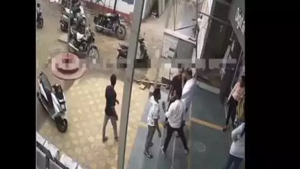 दौंड: दौंड शहरातील हरी ओम फोटो स्टुडिओच्या कर्मचाऱ्याला मारहाण