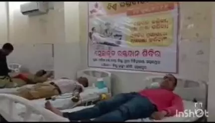 ସମ୍ବଲପୁର ମ୍ୟୁନିସିପାଲଟି: ବିଶ୍ୱ ରକ୍ତଦାତା ଦିବସ ଅବସରରେ ଜିଲ୍ଲା ରକ୍ତଭଣ୍ଡାର ରେ ରକ୍ତଦାନ ଶିବିର ଅନୁଷ୍ଠିତ