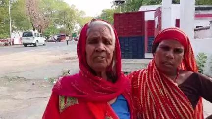 तालबेहट: विजयपुरा में 2 पक्षों के विवाद के वक्त कुएं में गिरी महिला की जान बचाने वाले पुलिसकर्मी को SP ने ₹25000 से किया सम्मानित