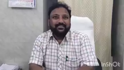 ఆదోని: ఆదోని తహశీల్దార్ బాధ్యతలు చేపట్టిన ఎంఏ రమేశ్