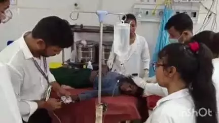 भभुआ: नोनेया पहाड़ी के पास कुएं में गिरने से 12 वर्षीय बच्ची गंभीर रूप से घायल, सदर में इलाज जारी