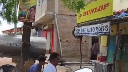 রামপুরহাট ১: ফটো শুট করে ফেরার পথে মর্মান্তিক পথ দুর্ঘটনায় মৃত্যু হল দুই ভাইয়ের, রামপুরহাট দুমকা রাস্তায় মস্তান মোড়ে