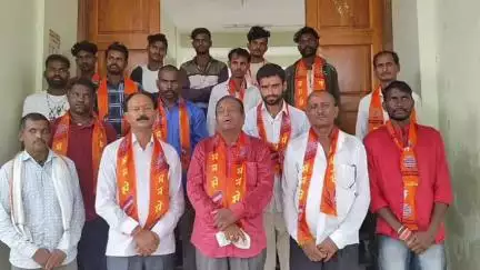 खुलताबाद: म्हैसमाळ-लामणगाव येथील ग्रामसेवकाच्या अनुपस्थितीवर मनसे आक्रमक,बीडीओंना दिले निवेदन #jansamasya