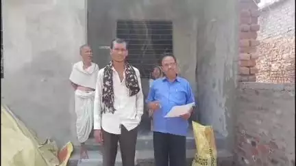 भंडारा: यशवंतराव चव्हाण योजनेअंतर्गत घरकुल बांधकाम अंतिम टप्प्यात, मजुरीपासून वंचित लाभार्थ्याचा आत्मदहनाचा इशारा #Jansamasya