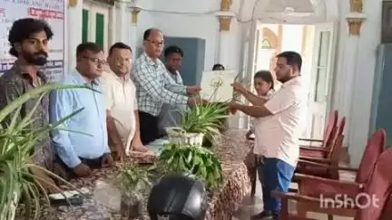 बलरामपुर: विश्व योग दिवस कार्यक्रम की श्रृंखला में एम एल के कॉलेज में पेड़ की उपयोगिता पर प्रदर्शनी का आयोजन हुआ