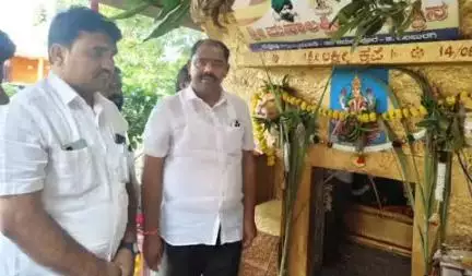ಕಲಬುರಗಿ: ಮಲ್ಲಯ್ಯನವಾಡಿ ಕೊಟ್ಟರಗಾ ಗ್ರಾಮದಲ್ಲಿ ಮಹಾಲಕ್ಷ್ಮಿ ದೇವಿಯ ಜಾತ್ರಾ ಮಹೋತ್ಸವ ಅದ್ದೂರಿಯಾಗಿ ನೆರವೇರಿಕೆ