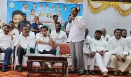 జహీరాబాద్: కాంగ్రెస్ ప్రభుత్వం ఇచ్చిన హామీలను నిలబెట్టుకోవాలి: ఎమ్మెల్యే మాణిక్ రావు